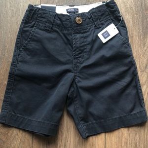 NWT Gap toddler boys navy shorts 2T